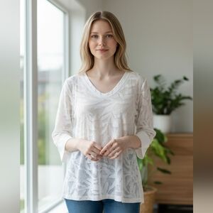 NIC+ZOE White Leaf-Pattern Lace Top